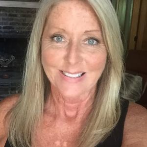 Meet your Posher, Suzanne